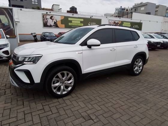 VOLKSWAGEN TAOS 1.4 250 TSI TOTAL FLEX COMFORTLINE AUTOMÁTICO